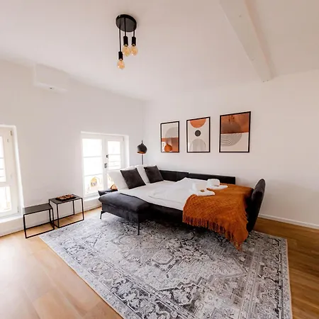 Highlight - Come4stay - Stadtblick By Interhome