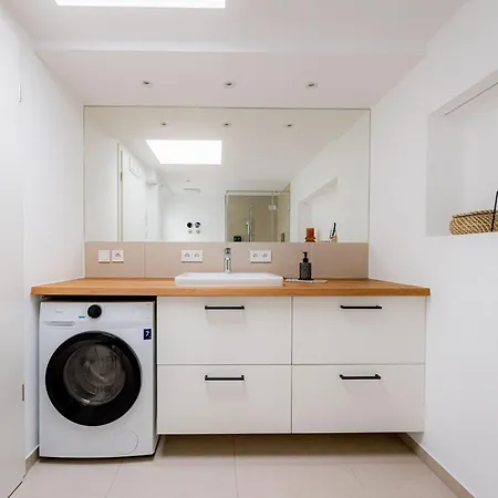 Highlight - Come4stay - Stadtblick By Interhome *
